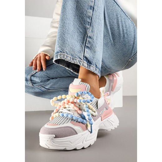 Biało-Różówe Sneakersy na Grubej Tłoczonej Podeszwie z Koralikami Zolvia ze sklepu born2be.pl w kategorii Buty sportowe damskie - zdjęcie 178419357