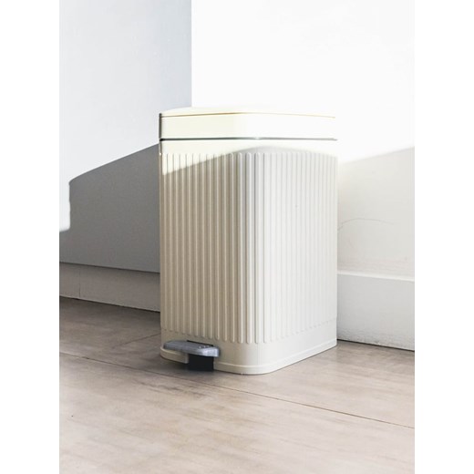 Kitchen Move Kosz &quot;Aura&quot; w kolorze białym na śmieci - 12 l Kitchen Move onesize promocja Limango Polska