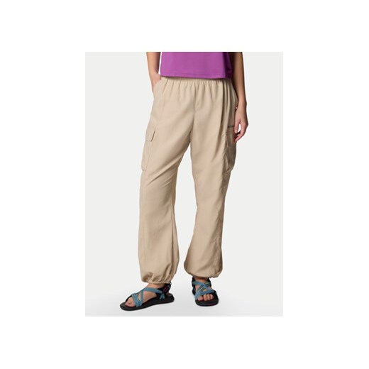 Columbia Spodnie outdoor Sandier™ Parachute Pant 2119061 Beżowy Relaxed Fit ze sklepu MODIVO w kategorii Spodnie damskie - zdjęcie 178427316
