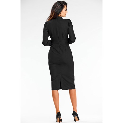 Sukienka AWAMA midi z długim rękawem w serek 