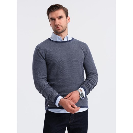 Męski dzianinowy sweter w strukturalne kropki – granatowy V1 OM-SWSW-0118 ze sklepu ombre w kategorii Swetry męskie - zdjęcie 178431188