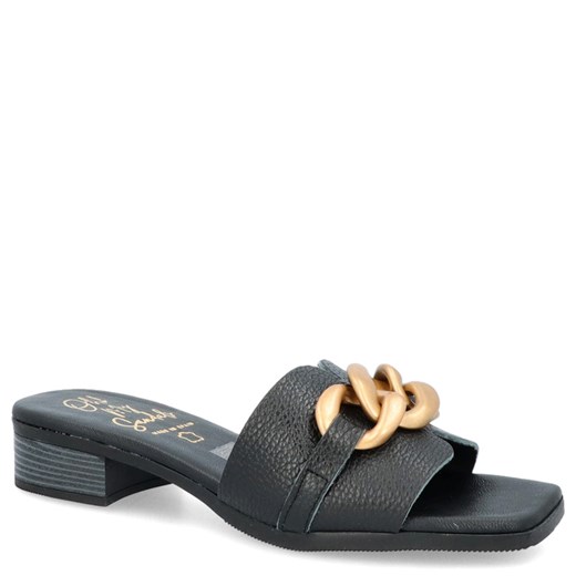 Skórzane klapki z ozdobą - OH! MY SANDALS 5348 CZARNE ze sklepu Tymoteo.pl - sklep obuwniczy w kategorii Klapki damskie - zdjęcie 178461717