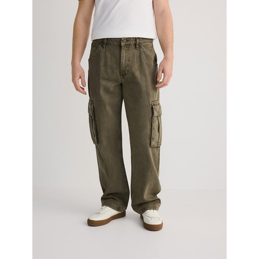 Reserved - Jeansy cargo - zielony Reserved 30 Reserved