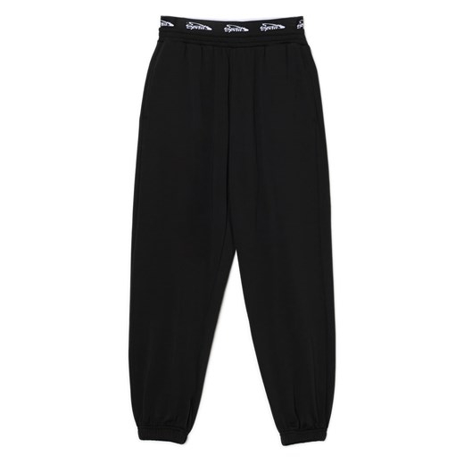 Cropp - Czarne dresowe joggery z nadrukiem - czarny Cropp M Cropp