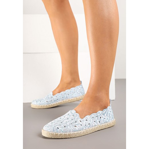 Jasnoniebieskie Ażurowe Espadryle Vices w Kwiatowy Wzór z Plecionki Donavia ze sklepu born2be.pl w kategorii Espadryle damskie - zdjęcie 178530597