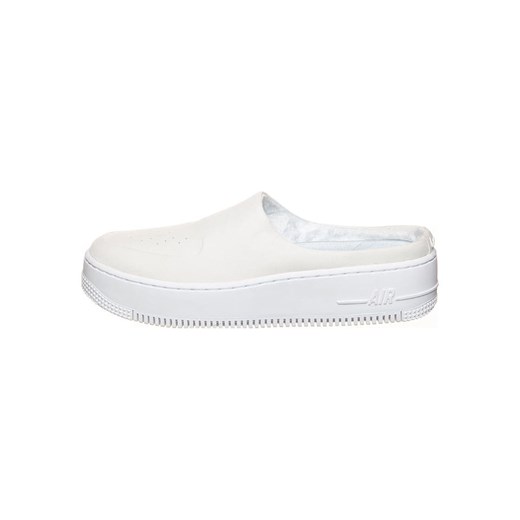 Nike Sportswear Skórzane chodaki &quot;AF1 Lover XX&quot; w kolorze białym ze sklepu Limango Polska w kategorii Klapki damskie - zdjęcie 178532616