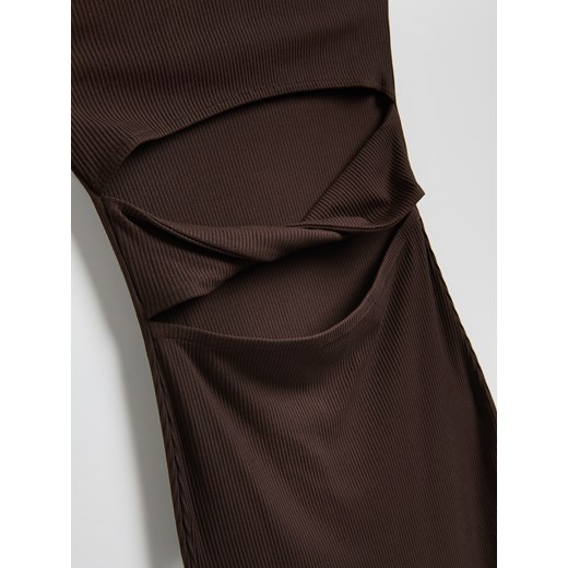 Sukienka Reserved z krótkimi rękawami z okrągłym dekoltem 