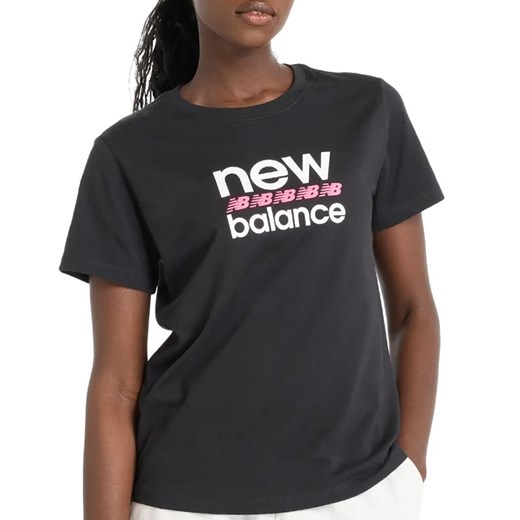 Koszulka New Balance WT51540BK - czarna ze sklepu streetstyle24.pl w kategorii Bluzki damskie - zdjęcie 178558085