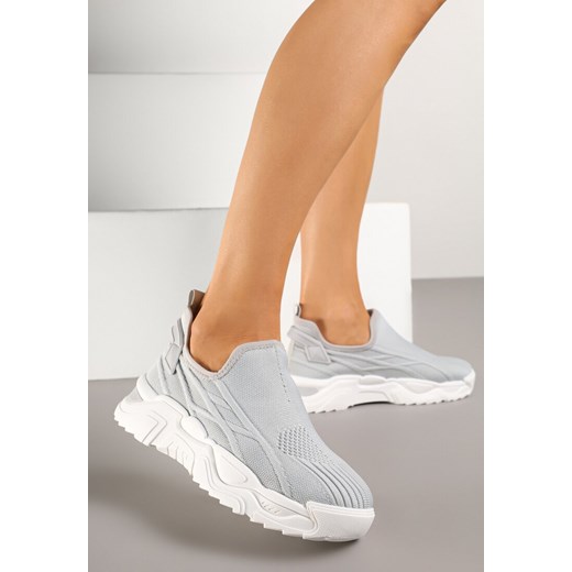 Szare Wsuwane Buty Sportowe Sneakersy z Siateczki z Tłoczeniami Nusellia ze sklepu born2be.pl w kategorii Buty sportowe damskie - zdjęcie 178571028