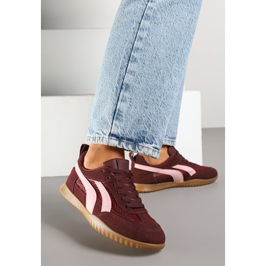 Bordowe Sneakersy w Stylu Tenisówek Ozdobione Paskami Amooshea ze sklepu born2be.pl w kategorii Buty sportowe damskie - zdjęcie 178571196