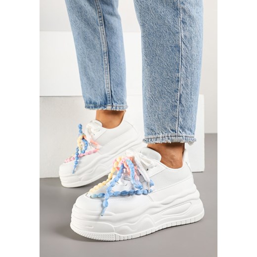 Białe Sneakersy na Grubej Podeszwie Ozdobione Koralikami Amomera ze sklepu born2be.pl w kategorii Buty sportowe damskie - zdjęcie 178571238