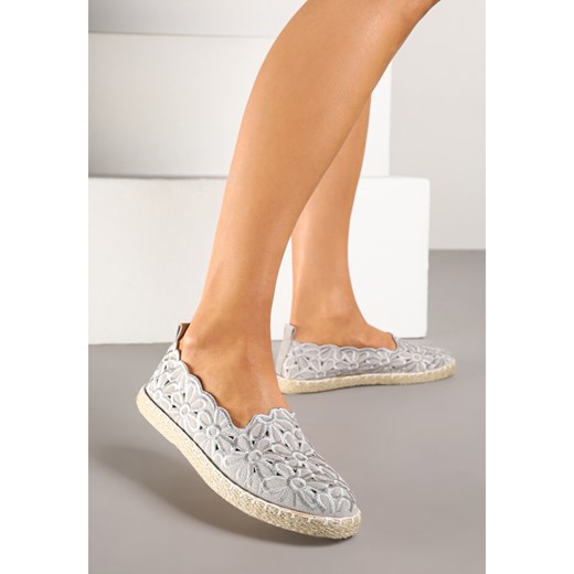 Szare Plecione Espadryle Vices z Kwiatowym Motywem z Ażurowymi Wycięciami Honavia ze sklepu renee.pl w kategorii Espadryle damskie - zdjęcie 178573925