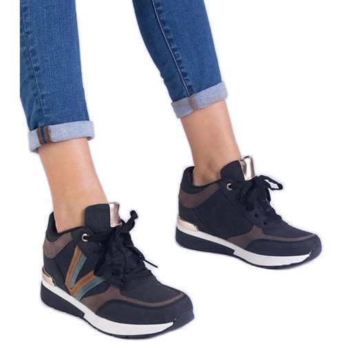 Czarne sneakersy damskie na ukrytym koturnie ze sklepu ButyModne.pl w kategorii Buty sportowe damskie - zdjęcie 178578085