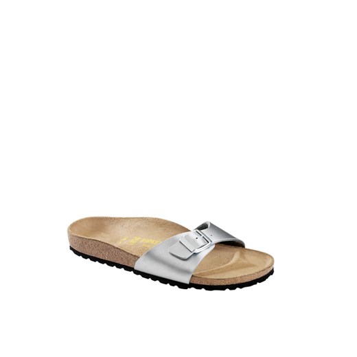 Birkenstock Klapki w kolorze srebrnym ze sklepu Limango Polska w kategorii Klapki damskie - zdjęcie 178589107