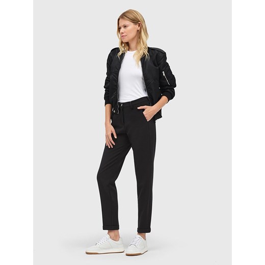 MAC Spodnie chino &quot;Easy Chic&quot; w kolorze czarnym ze sklepu Limango Polska w kategorii Spodnie damskie - zdjęcie 178594717