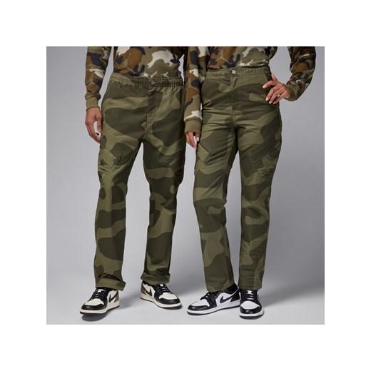 Spodnie męskie Jordan Essentials Chicago - Zieleń ze sklepu Nike poland w kategorii Spodnie męskie - zdjęcie 178602147