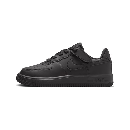 Buty dla małych dzieci Nike Force 1 Low EasyOn - Czerń ze sklepu Nike poland w kategorii Buty sportowe dziecięce - zdjęcie 178602316