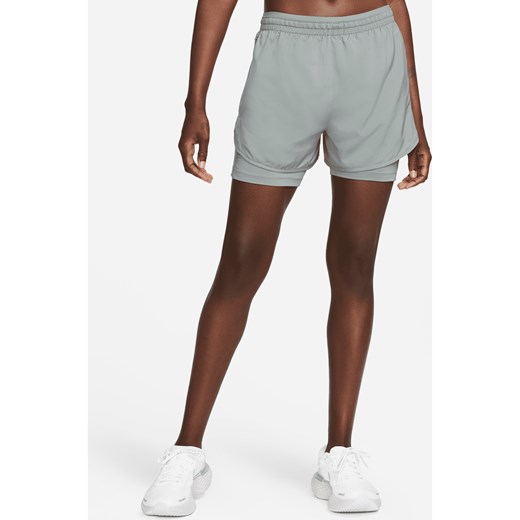 Damskie spodenki do biegania 2 w 1 Nike Tempo Luxe - Szary ze sklepu Nike poland w kategorii Szorty - zdjęcie 178604127