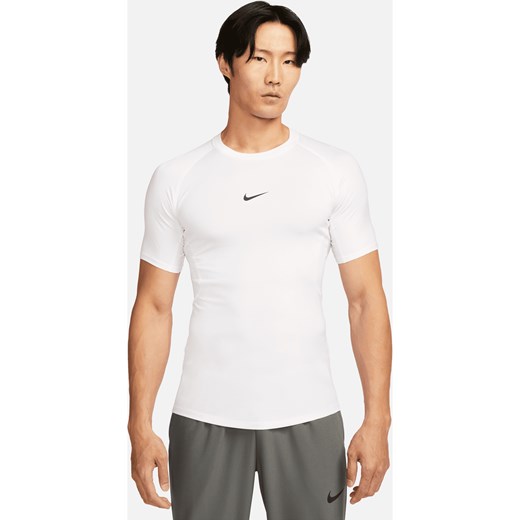 Męska przylegająca koszulka z krótkim rękawem do fitnessu Dri-FIT Nike Pro - Biel ze sklepu Nike poland w kategorii T-shirty męskie - zdjęcie 178604168