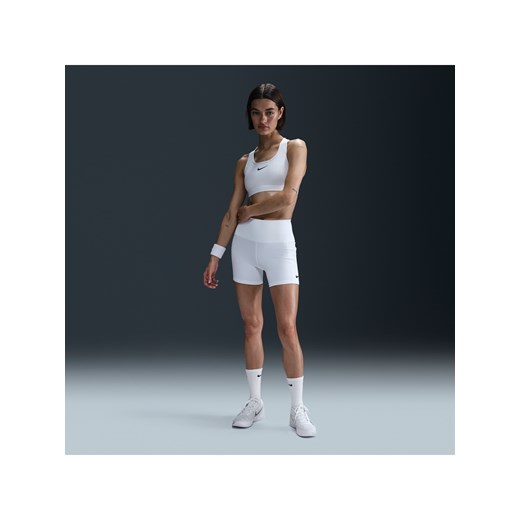 Damskie spodenki tenisowe z kieszeniami Dri-FIT NikeCourt - Biel ze sklepu Nike poland w kategorii Szorty - zdjęcie 178606846