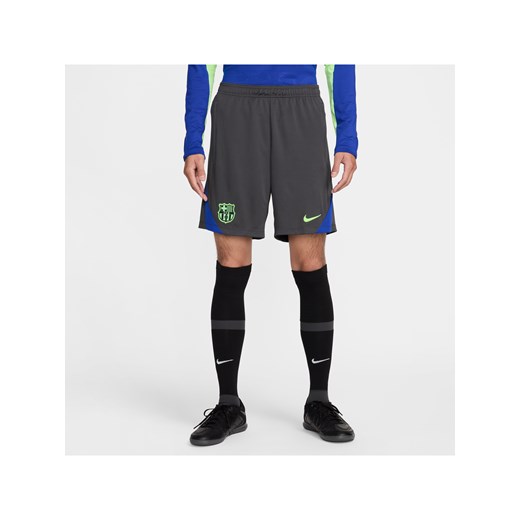 Męskie spodenki piłkarskie z dzianiny Nike Dri-FIT FC Barcelona Strike (wersja trzecia) - Szary ze sklepu Nike poland w kategorii Spodenki męskie - zdjęcie 178606956