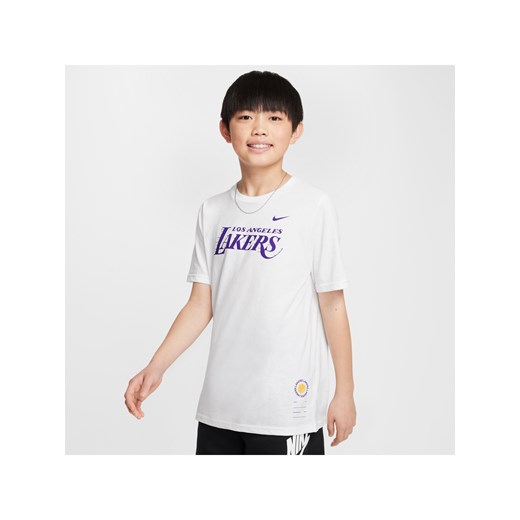 T-shirt dla dużych dzieci (chłopców) Nike NBA Los Angeles Lakers Essential - Biel ze sklepu Nike poland w kategorii T-shirty chłopięce - zdjęcie 178607009