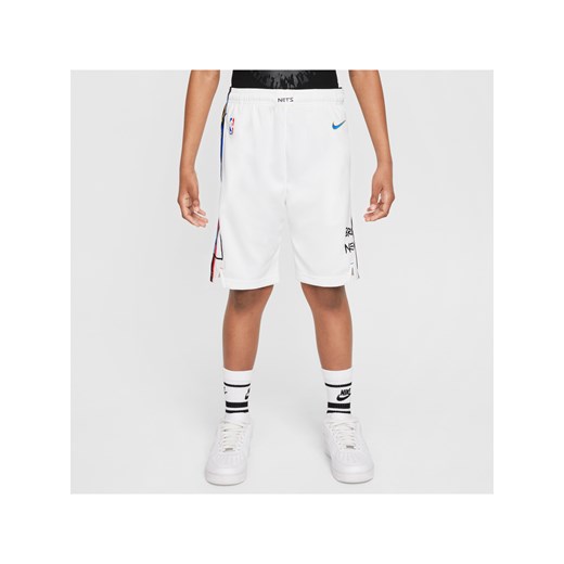 Spodenki dla dużych dzieci Nike Dri-FIT NBA Swingman Brooklyn Nets - Biel ze sklepu Nike poland w kategorii Spodenki chłopięce - zdjęcie 178608775