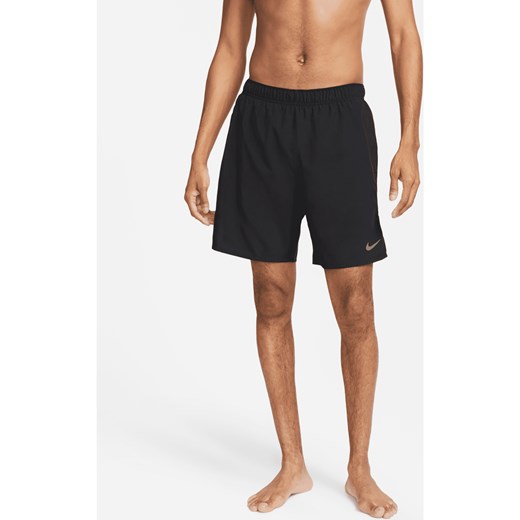 Męskie spodenki do biegania 2 w 1 Dri-FIT Nike Challenger 18 cm - Czerń ze sklepu Nike poland w kategorii Spodenki męskie - zdjęcie 178609489