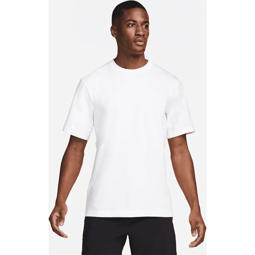 Męska uniwersalna koszulka z krótkim rękawem Dri-FIT Nike Primary - Biel ze sklepu Nike poland w kategorii T-shirty męskie - zdjęcie 178610207