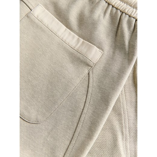 Reserved - Szorty typu baggy - beżowy Reserved M Reserved