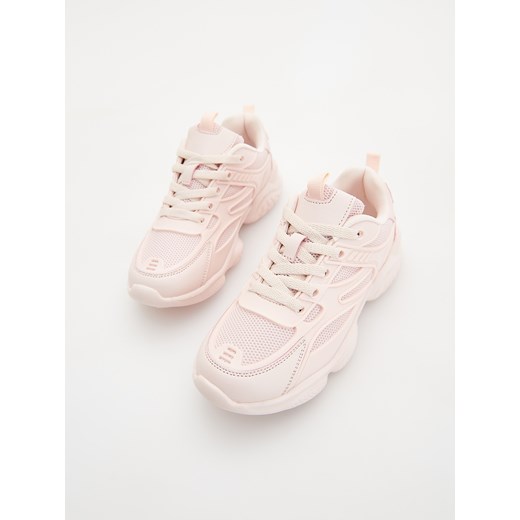 Reserved - Buty sportowe z łączonych materiałów - pastelowy róż ze sklepu Reserved w kategorii Buty sportowe dziecięce - zdjęcie 178656577