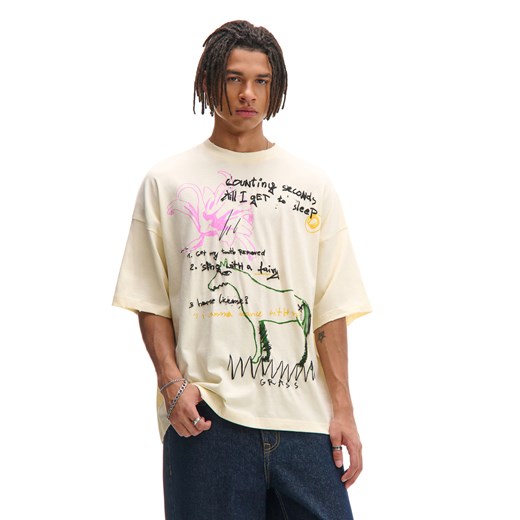 Cropp - Koszulka oversize z nadrukiem - kremowy ze sklepu Cropp w kategorii T-shirty męskie - zdjęcie 178657829