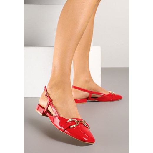 Czerwone Sandały Lakierowane Slingback Ozdobione Metalową Aplikacją Sonoriana ze sklepu renee.pl w kategorii Balerinki - zdjęcie 178695877