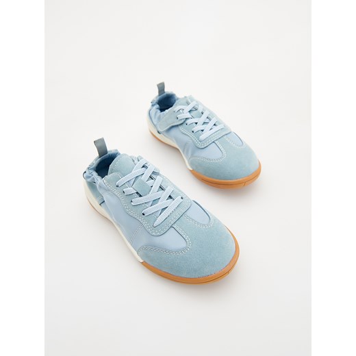 Reserved - Sneakersy z łączonych materiałów - jasnoniebieski ze sklepu Reserved w kategorii Buty sportowe dziecięce - zdjęcie 178696098