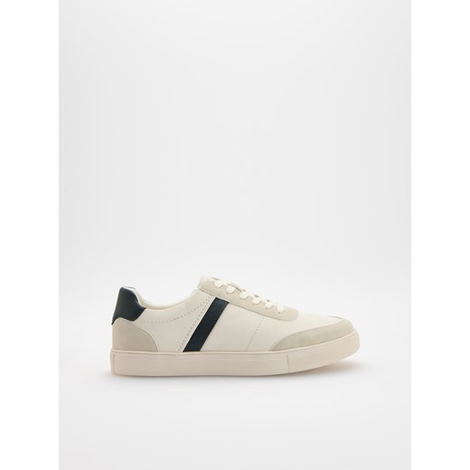 Reserved - Klasyczne sneakersy - biały ze sklepu Reserved w kategorii Buty sportowe męskie - zdjęcie 178703309