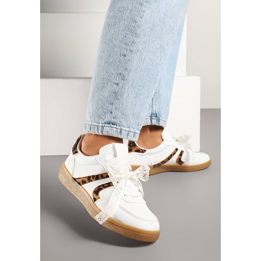 Białe Sneakersy w Stylu Klasycznych Tenisówek z Odpinaną Kokardką Korimarela ze sklepu born2be.pl w kategorii Buty sportowe damskie - zdjęcie 178705795