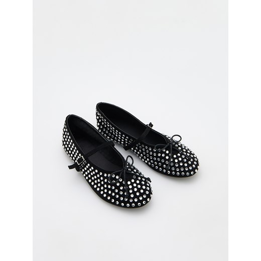 Reserved - Baleriny z połyskującymi aplikacjami - czarny Reserved 40 Reserved