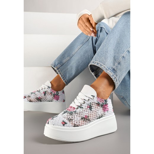 Białe Ażurowe Sneakersy Vices na Platformie w Kwiaty Halvisa ze sklepu renee.pl w kategorii Buty sportowe damskie - zdjęcie 178729809
