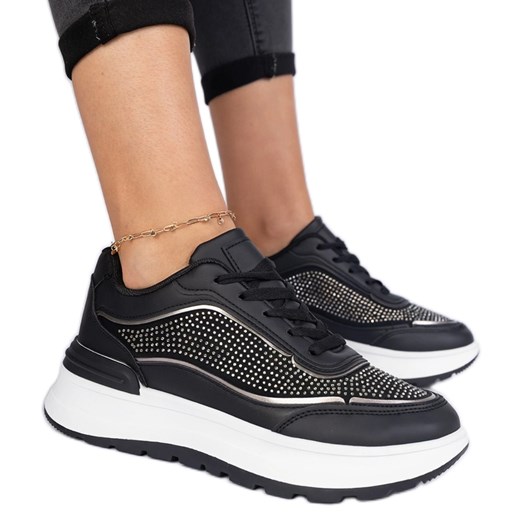 Czarne damskie sneakersy z cyrkoniami ze sklepu ButyModne.pl w kategorii Buty sportowe damskie - zdjęcie 178735589