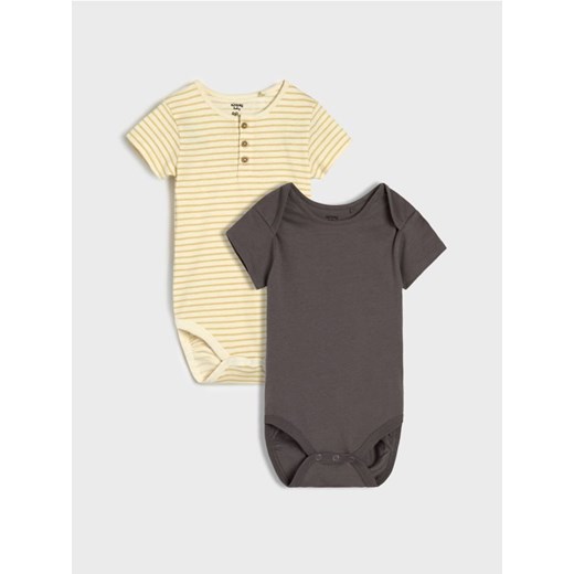 Sinsay - Body z ozdobnymi guzikami 2 pack - kremowy - id: 094DG-01X - marki Sinsay - 178740407 Sinsay - Body z ozdobnymi guzikami 2 pack - kremowy ze sklepu Sinsay w kategorii Body niemowlęce - zdjęcie 178740407