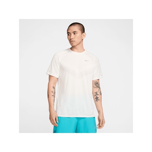 Męska koszulka z krótkim rękawem do biegania Dri-FIT ADV Nike Stride - Biel ze sklepu Nike poland w kategorii T-shirty męskie - zdjęcie 178814277