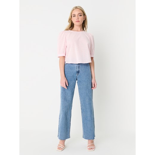 Sinsay - Ażurowa bluzka koszulowa z bufiastymi rękawami - różowy Sinsay XS Sinsay