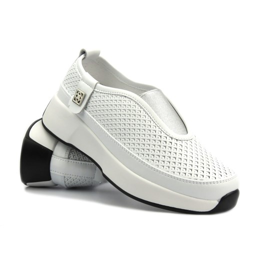 Ażurowe sneakersy damskie - Sokolski HW W24-456, białe ze sklepu ulubioneobuwie w kategorii Buty sportowe damskie - zdjęcie 178871829