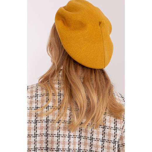 Beret damski musztardowy AT-CZ-231305.85P, Kolor musztardowy, Rozmiar uniwersalny, WOOL FASHION ITALIA ze sklepu Primodo w kategorii Czapki zimowe damskie - zdjęcie 178878869