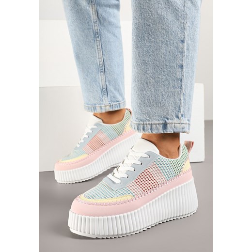 Różowo-Niebieskie Sneakersy na Grubej Podeszwie z Tłoczeniami Zdobione Przeszyciami Falinia ze sklepu born2be.pl w kategorii Buty sportowe damskie - zdjęcie 178888998