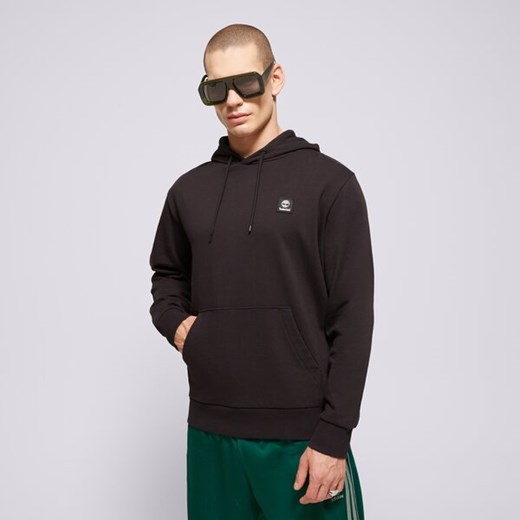 TIMBERLAND BLUZA Z KAPTUREM WOVEN BADGE (LB) HOODIE BLACK ze sklepu Sizeer w kategorii Bluzy męskie - zdjęcie 178902868