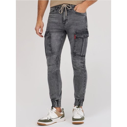 Sinsay - Jeansy jogger cargo - szary ze sklepu Sinsay w kategorii Jeansy męskie - zdjęcie 178911569