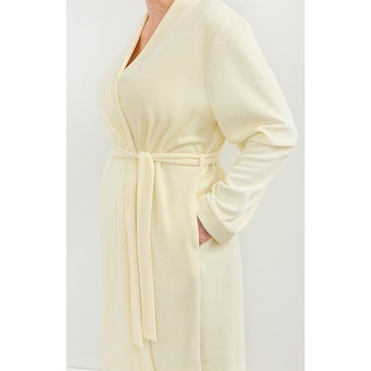 Welurowy szlafrok damski Sylwia III 245 03, Kolor kremowy, Rozmiar M/L, MARTEL ze sklepu Intymna w kategorii Szlafroki damskie - zdjęcie 178916029
