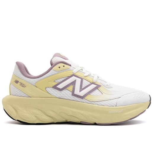 Buty New Balance UTRNQB  - białe ze sklepu streetstyle24.pl w kategorii Buty sportowe męskie - zdjęcie 178948348