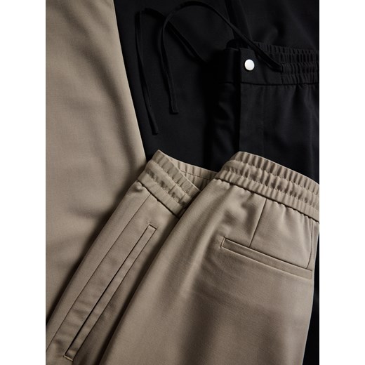 Reserved spodnie męskie casual 